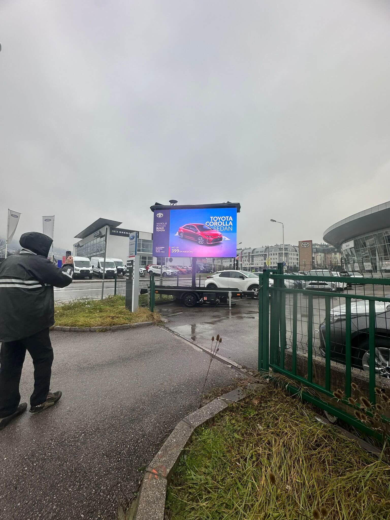 MoveLED projekat 3 - mobilno oglašavanje